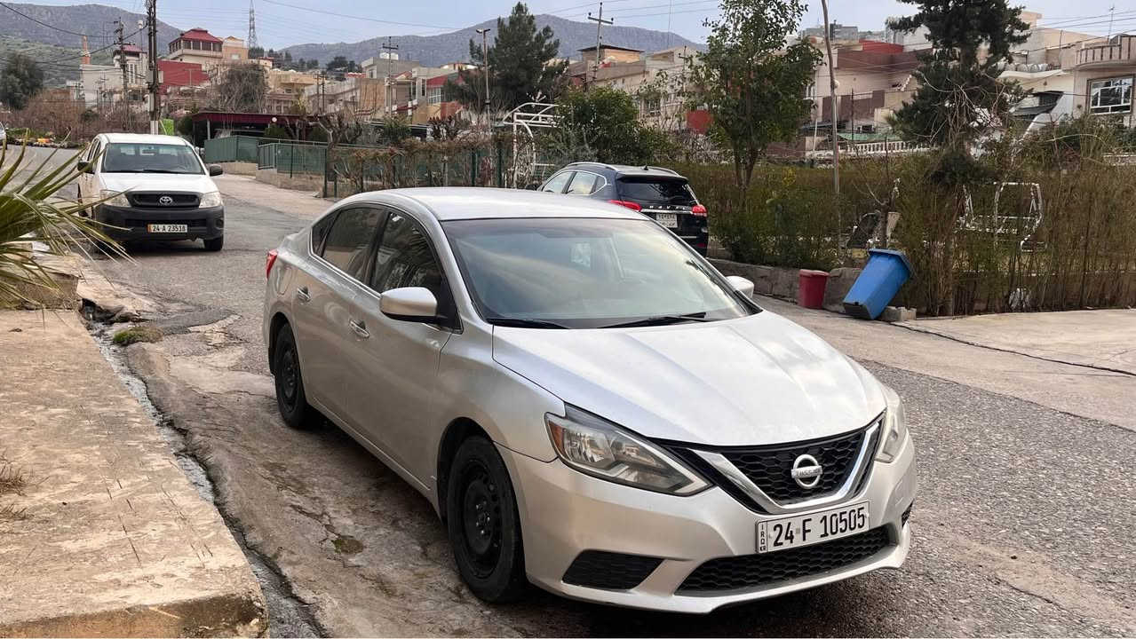 نيسان سنترا موديل  ٢٠١٧
سيارة ب دهوك 
قطعتين صبخ + واحد تعديل 
يرباك دشبول و ستيرن سيستم 
سيارة كلش حلوة و نضيفة 
رقم و سنوية جديد سيارة ب اسمي 
للتواصل : *********** دهوك, العراق
