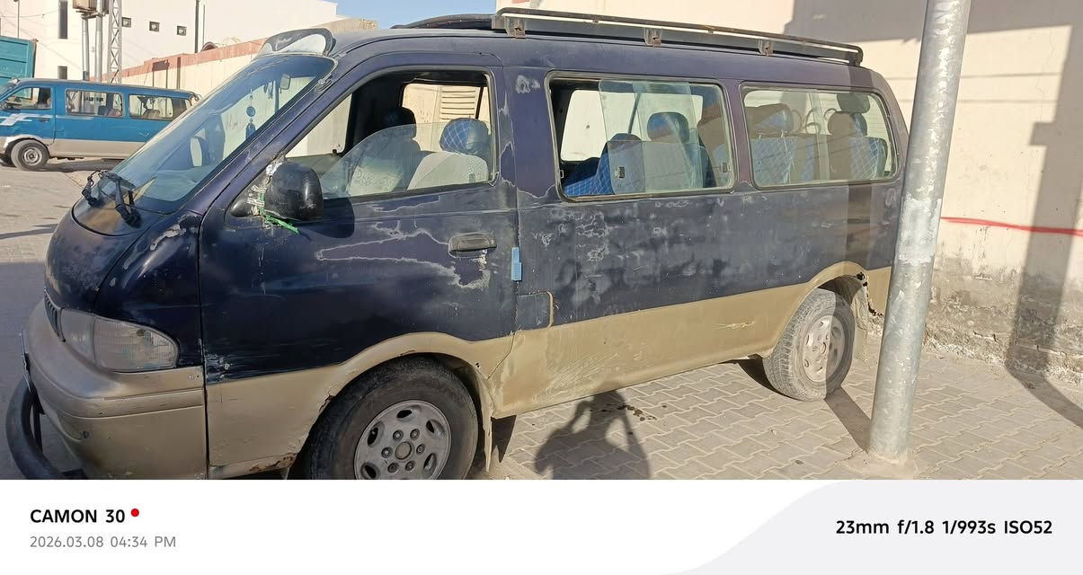 السلام عليكم ابريجو للبيع موديل ١٩٩٦ مصفره هيئه او مرور سنويه لحد ٣٠ راعيه يمي موجود بيه خطين طالبات بل نجف او بيه شاصي واحد معمر تعمير درجه اولى مكينه كير اكسن شرط ع الفحص السعر ٥٥ او بيه مجال او اكون خادم ***********
