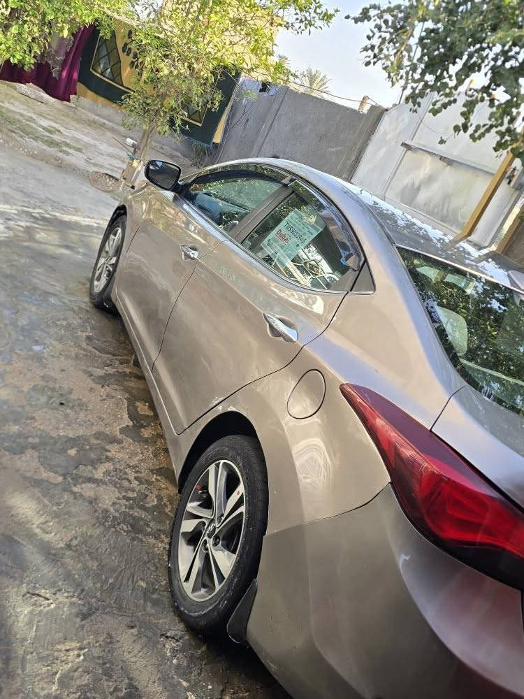 النتره2015 فوال فوال معد الفتحه 
1اشايره بلا مراي
2تحكمه استيران
3كشنات جلد بلدي 
4شاش بلادي حجم صغيره المس 
5كامره خلفي 
6حساسات خلفي
7اربعه دسك 
8كشنات تدفأ تبريد
9كشن كهرباء
10 يدات ستيل اصلا
بيه خشمه الجملغ المامي وبيه جملغ الخلفي فقط الباقي مكفوال مكينه كير حدادي مكفوالت السعر 108بيه مجال الرقم الهاتف ***********او*********** كربلاء, العراق
