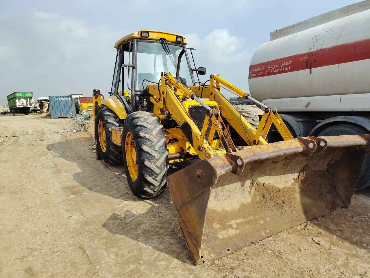 سلام عليكم جيسي للبيع هولندي المكان كركوك بدون رقم منه فيس السعر 85 ***********
