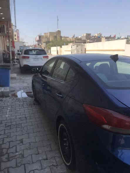 سيارة النترا موديل 2017 
سنوية جديده رقم سليمانية السياره بجم كبس بدون ايرباك بدون دواخل تخم تاير كير ومحرك ما مفتوح
العنوان بغداد 
الرقم ***********
السعر 132 قابل للتفاوض
