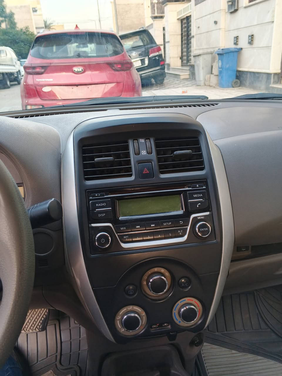 سلام عليكم نيسان صني موديل ٢٠٢٠ ماشية ٧٦ كاملة بدون صبغ بدون تبديل بس بارد الغدير ساحة ميسلون باسمي مطلوبة ٥٠٠ غرامة تنزل من السعر سعرها ١١٩ 
***********
