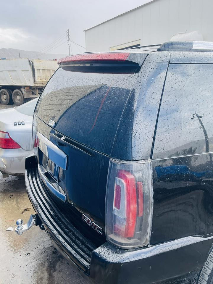 GMG

2010

ئاڵوو گۆڕ لەگەل شاینە یان مەلیکە شتێکی جوان بێ ئەیکەم 

فوول مواسافات LT
سڵاید کوشن جلدوو هیتەر  ساردوو گەرم

ئاوێنە کارەبایە

ناوو زەرد
فوولە سەیارەکە 
مەسرفیی تیاا نیە ماشەڵا پاکە

ئەگەر موشتەری نیت سەرمان مەیەشێنە لەگەڵ 
ڕێزدا
0777 885 8481 
دەربەنیخان
