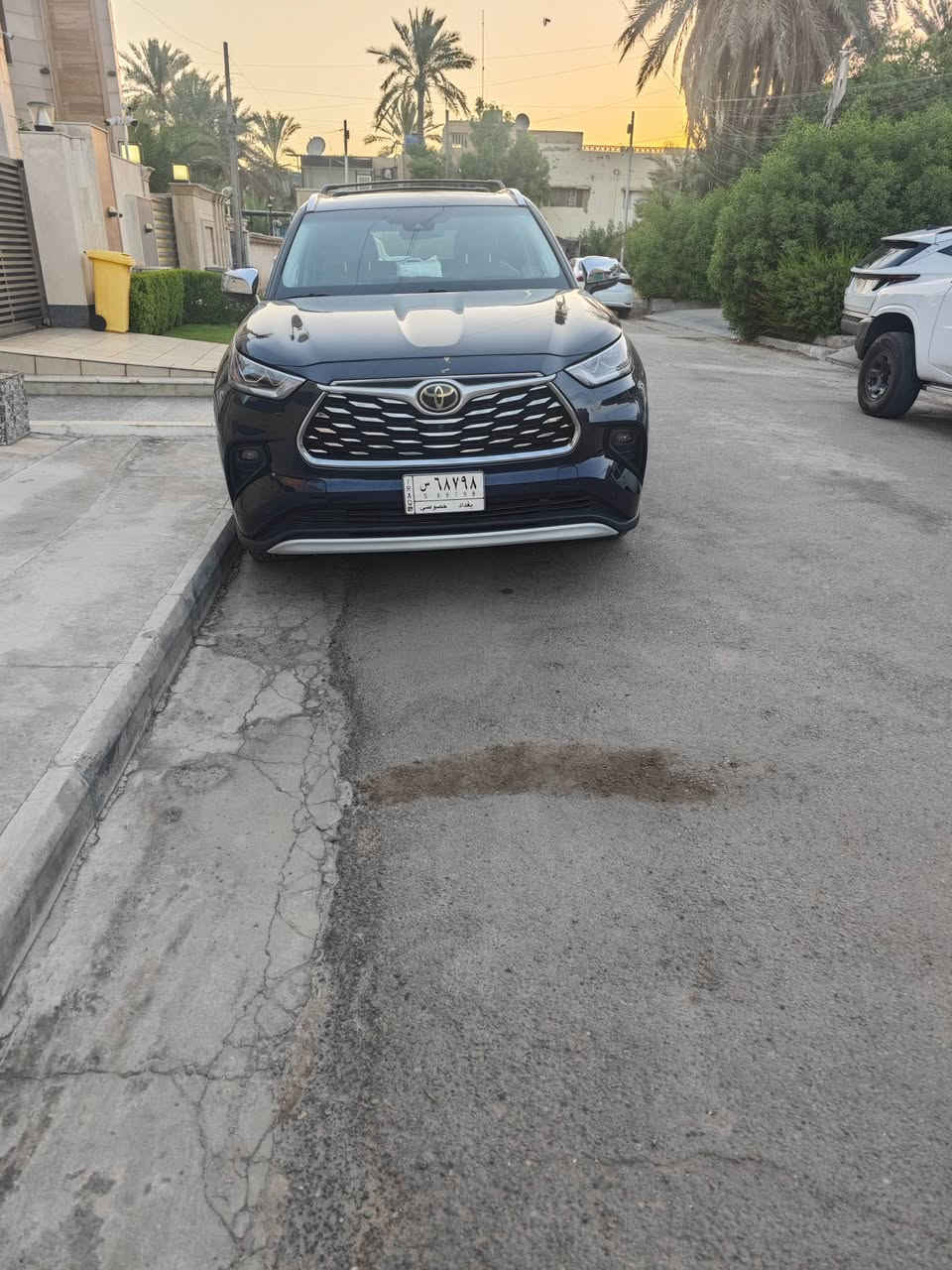 هايلندر 2020 بلاتينيوم أعلى مواصفات وارد رقم بغداد حادث بسيط صبغ دعاميه أمامية رقم بغداد ت***********
