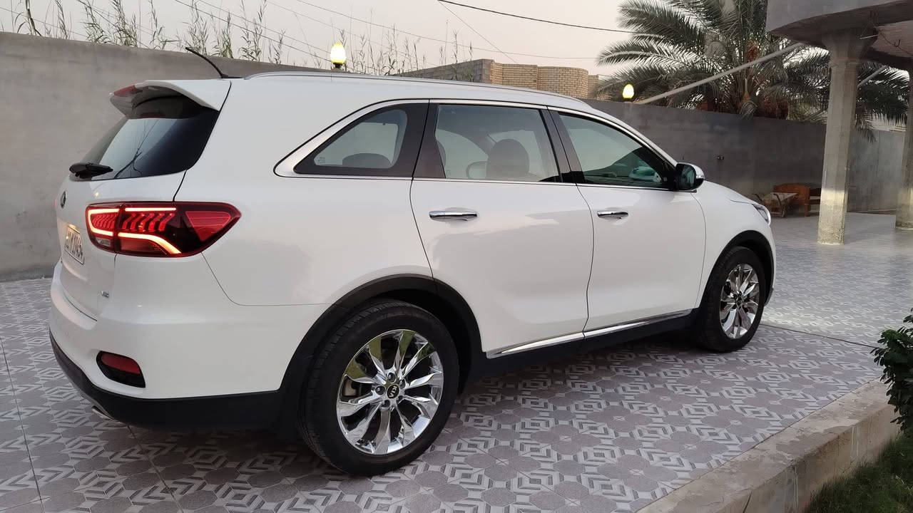 سورنتو 18 شكل 20 رقم بغداد بسمي  السعر ٢٥٠ماشيه ٩٧ بيه شخط بين البابين ومصبوغ السونار مرفق ٧ راكب (ثلاث قطع تبريد منفصل) ارضيه جلد سته سلندر الكراسي الاماميه كهرباء بصمه دوسه ضوئيه ترحيب جنطه ذكيه كهرباء حساس امامي خلفي
للاستفسار اكثر الاتصال ***********
