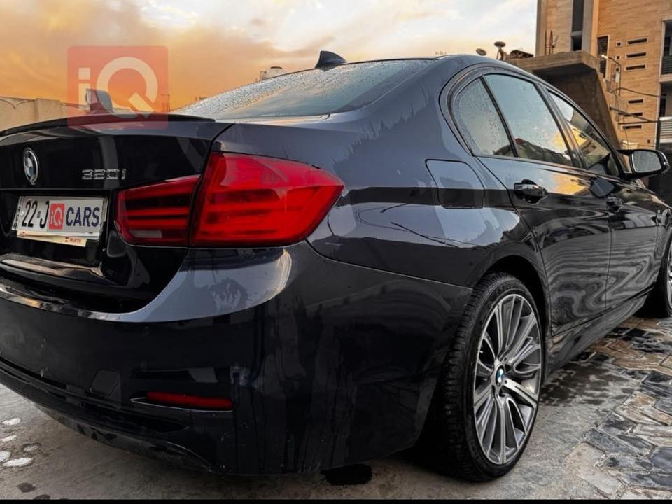 سلام عليكم كدام عينكم سيارة نظيفه مابيها اي شي مجرد بعض مشاكل كان بلمضهر الخارجي  رايدها ب12 مستعجل عليهن قفل رقمي للتفاصيل ***********
