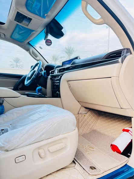 ﷽
‏‎سلام عليكم 
 للبيع اومراوس حسب القناعه 🌹
الفخامه والجمال بسياره وحده ❤️ 🌸 🙏🏻
‏LEXSES _ LX _570 _  2017 _ brem⚡️
لكزس 2017  فول مواصفات 1/1 بريم 
رقم اربيل بأسمي شخصياً 
‏SPORT /Sفول مواصفات محرك5700
ملاحظه( السيارة بيها قطعة فقط بدون دواخل باقي السيارة نظيفة بمعني الكلمة
(السبير مانزل )
والعدة غير مستخدمة
 بدون  _  دواخل وشرط الفحص 
گير و محرك بشرط كفاله 
ماشيه 88 الف  حقيقي 
________👇🏻المـواصـفـات 👇🏻___________ 
حساسات امامي خلفي 
كامرات 360 امامي وخلفي وجانبيات 4 كامرات 
مري شفط ونظام ترحيب 
تبريد ب الكشنات
باب خلفية كهرباء 
لايتات دبل عدسة + LED
جميع الكشنات كهرباء 🗼
زنون بلادي 🗽
  ♨️   جكات 
فتحة    🧐  ثلاجة 
نظام اقتصادي بانزين ECONOMY 
جلد كامل داخل لون بيجي
بلوتوث وتليفون ونضام الملاحة ☎️
ونظام تثبيت السرعة التكيفي المزود، ونظام صوت Mark Levinson مع 21 سماعة.
ومقاعد قابلة للتدفئة والتهوية
شاشات عدد 3
نظام مانع الانزلاق
نظام نزول المنحدرات 
اشارة في المرايا الجانبية
مخرج منفذ الطاقة ⚡
‏  Bluetooth / USB
بردات أبواب خلفية  
شاحن هاتف Wairlees
ستيرن كهرباء + خزن ستيرن + خزن كشنات
وبعد بيهة هواية مواصفات 
جديدة جدا  واستعمال نظيف جداً 
بالعافية ع تكون من نصيبة يستاهلها

🟩 السعر  المطلوب  _ ( 568 $ )💸💸قفل                            
ماكو هيج سعر بهيج نظافة مستحيل 
لاستفسار الاتصال ع الارقام التالية 📲📲

‏ *********** //‭0781 578 1463‬ ) 

تحياتي لجميع 🌹 🌸 🙏🏻
الموقع 
‏https://maps.google.com/?q=32.753235,44.410568 المحاويل, بابل
