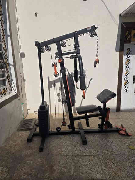 السلام عليكم 
للبيع السعر 300 وبي مجال 
جديد مستخدم اسبوع فقط
حي النصر ***********
