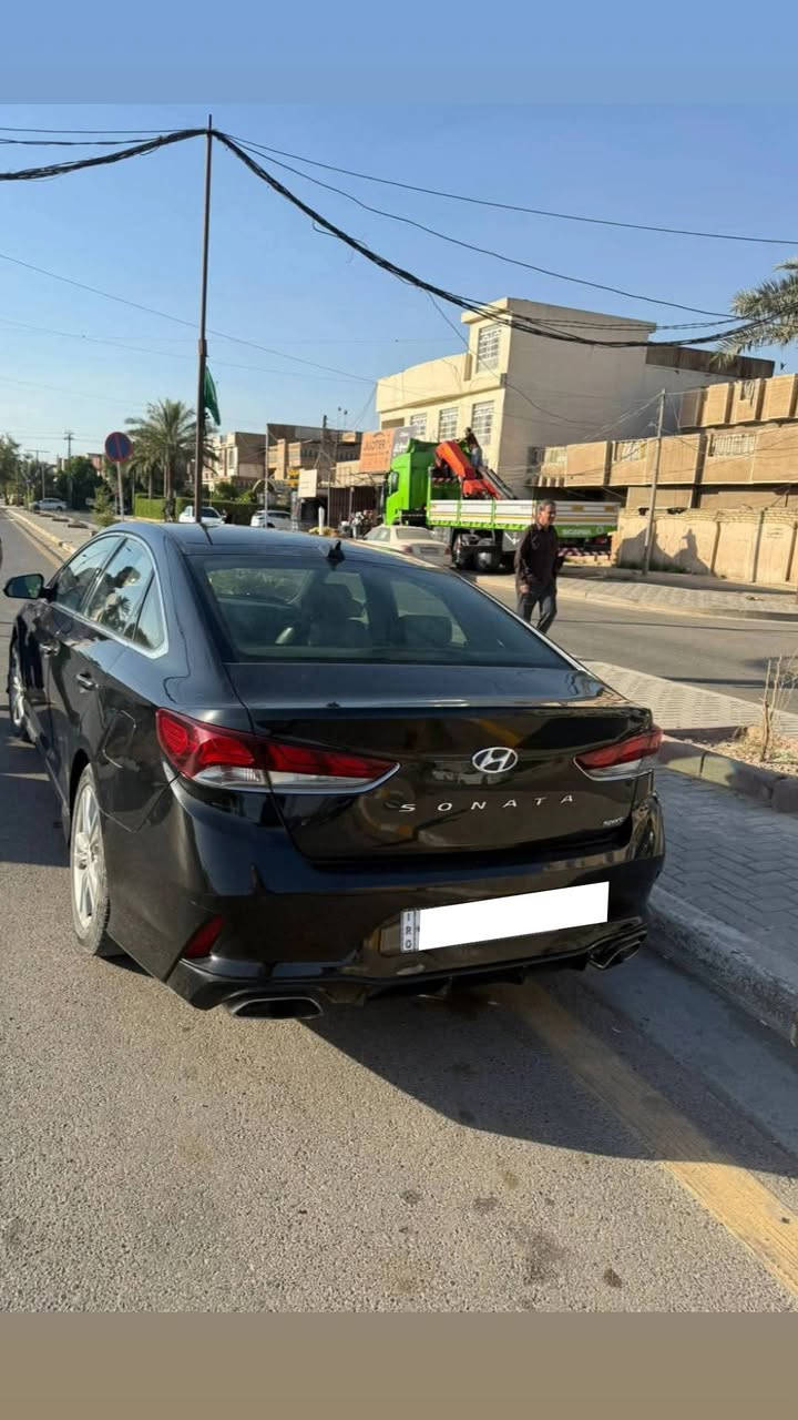 السلام عليكم سوناته Gdi 2018 رقم بغداد بيه قطعتين جاملغ وبنيد بدون دواخل ماشيه ٩٤ ألف
السعر ١٤٠ وبيه مجال بسيط المكان بغداد الدوره
للتواصل واتساب ‏ *********** ‏
‏ *********** ‏
