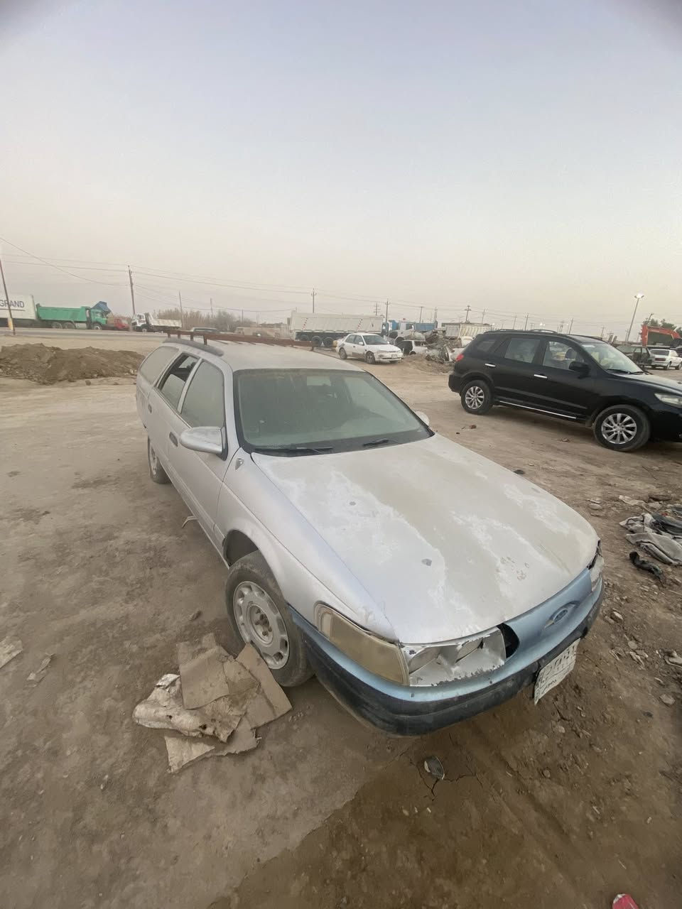 فورد محرك كورلا رقم انبار وكاله بسمي صاحبها موجودتلفونه السعر ١٠ ورقات نقصها باتري وبانزين 
يعني السياره نواقص بيها بس شغاله 
***********
