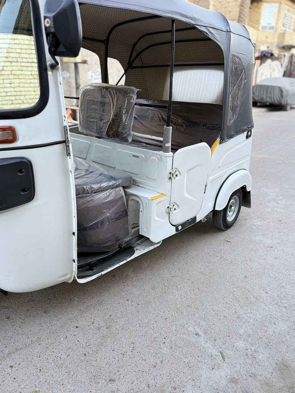 21 شهر 10 بغداد تحويل ثاني يوم
لغود كفاله 
بدي مصبوغ اثر ضربه يم بك لايت 
مكاني بغداد الشعله 
رقمي ***********
سعر 7350
