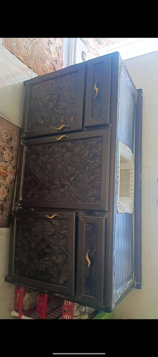 يعلن مزاد نشوان الشمري عن وصول بضاعه استعمال قليل العنوان خلف مستشفى بلدروز العام ع الرقم ***********
