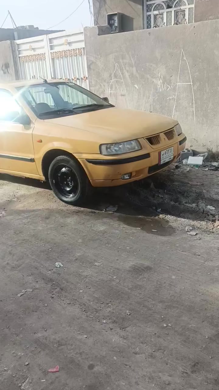 سلام عليكم سياره سمند موديل 11كير مكينه حداديه تخم تاير كله جديد مكفولة راعيها بصفي جيرانا رقم بغداد مصفر هيئه وغرامات السعر ٣٤ وبيها مجال سياره نضيفه مال جناي تواصل واتساب ***********
