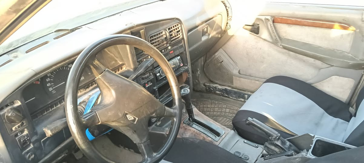 السلام عليكم وبل وميكا93 محرك 20 كير وتو مراوس بوبل صندوك ***********
