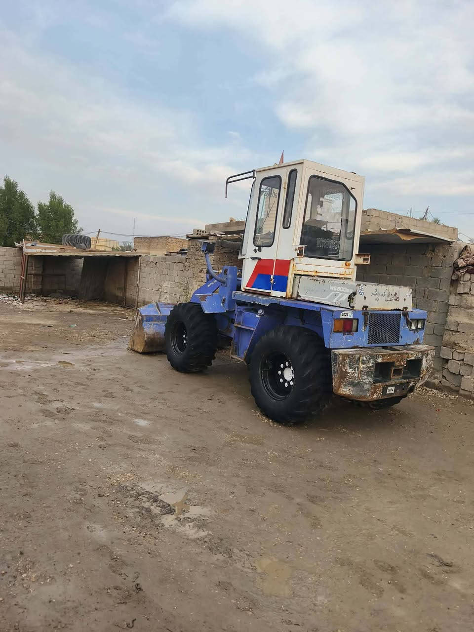 سلام عليكم شفل مسي بوشي حجم 50 مديل 99 رقم بغداد تحويل مباشر لاتصال ***********
