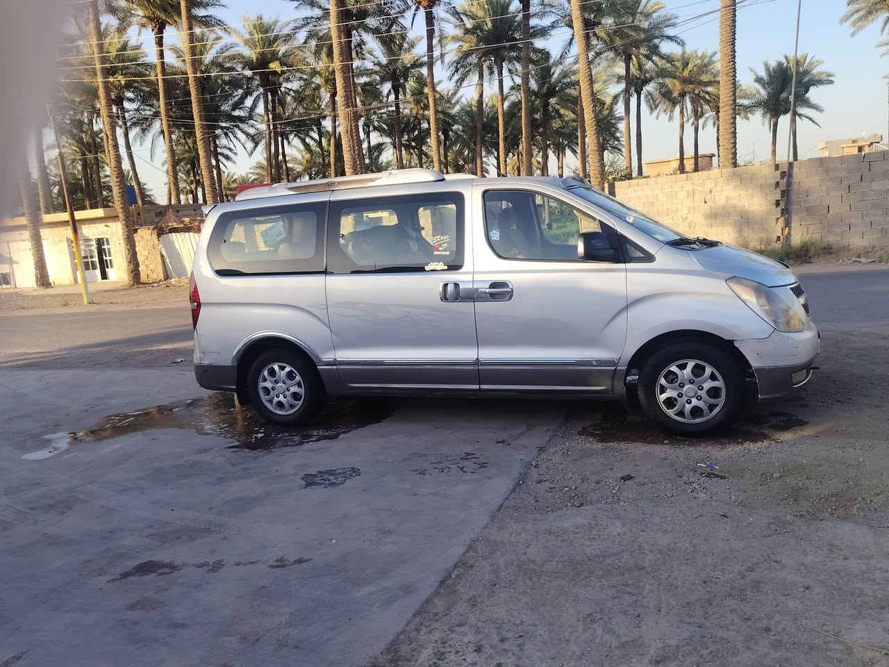 سلام عليكم 
ستاركس موديل ٢٠٠٩ رقم بغداد  سيارة جاهزة من كلشي تبريد حدادية تخم تاير جاهزة  كفالة عامة السعر ١٣٥ وبية مجال بسيط مكاني بغداد ابو غريب 
***********
