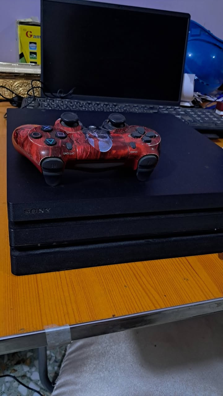 Ps4 pro 1tera 4k+يدة god of war +الالعاب المعروضة
للبيع شلع ب350 وبي مجال مكاني بغداد الدرة 
للتواصل خاص او عبر واتساب ***********
