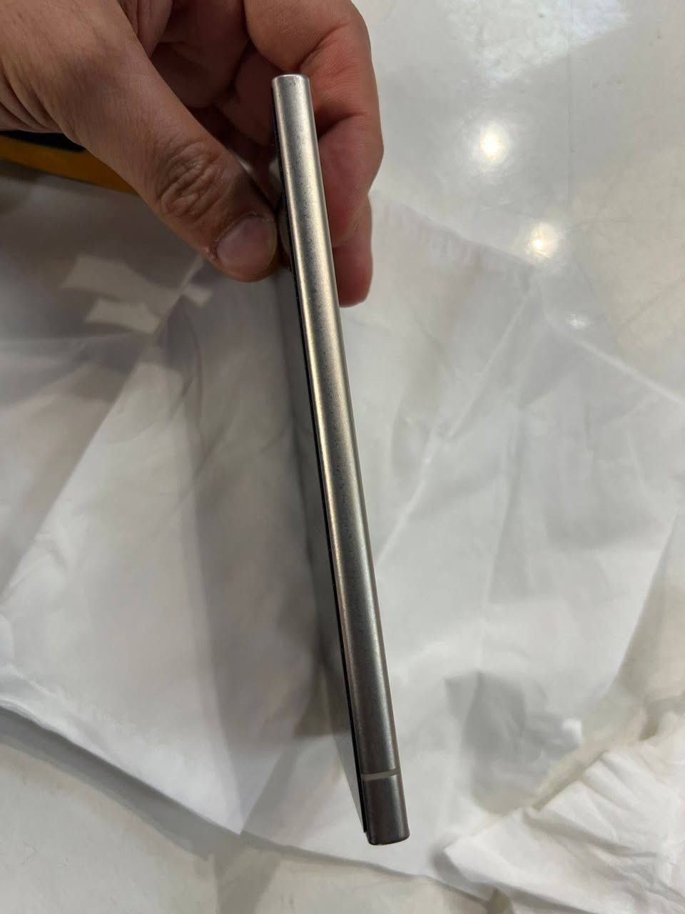 السلام عليكم سامسونك كالكسي اس ٢٤ الترا لون تيتانيوم S24 Ultra نظافه ١٠٠% ذاكره 512 GB رام 12GB
باكيته وغراضه كامله الجهاز عين الفهد ويا عدسات مالكاميرات اضافيه و 11 كفر موضحه بالصور وياهن واحد شفاف
السعر مليون و50 الف قفل 
مكاني بغداد الاعظمية 
***********
***********
