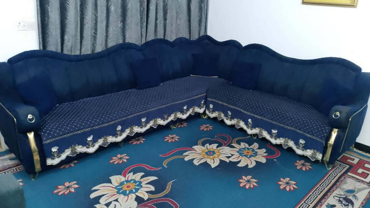 سلام عليكم تخم ديوان للبيع 8 مقاعد نضيف تفصال تكمه السعر 250 وبيه مجال بسيط الشراي ويدلل موجود مكان بغداد البياع
@إشارة


**إذا كنت صاحب هذا الإعلان وتريد حذفه لأي سبب، رجاءا أرسل رسالة إلى الدعم الفني**