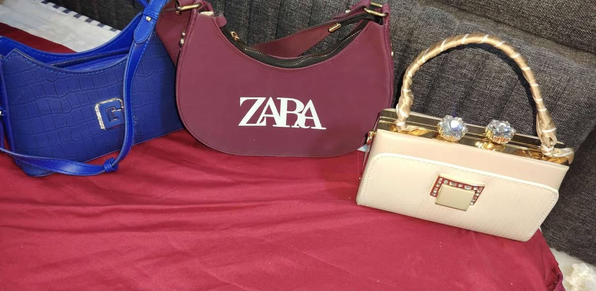 لللبيع


**إذا كنت صاحب هذا الإعلان وتريد حذفه لأي سبب، رجاءا أرسل رسالة إلى الدعم الفني**