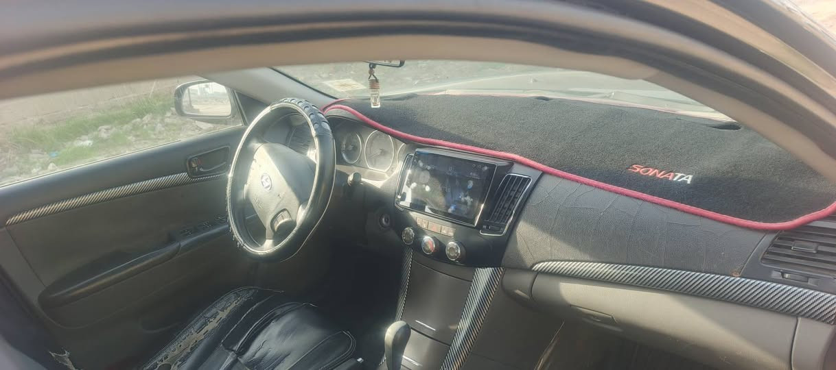 سلام عليكم سوناتا لبيع  مدير الكروب المحترم بيه جملق ولباجي مكفولة رقم بغداد ماشي 221 الف محرك 2400 مامفتوح عل وضع شركة ***********
