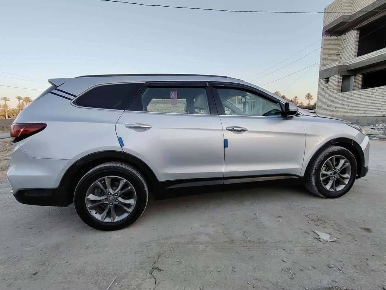 السلام عليكم 
سنتافي 2017 مواصفات السياره نص 6سلندر 7راكب 3قطع تبريد تحكم ستيرن جهتين كامره خلفيه شاشه كبيره رادار بالمري السياره جاهزه تخم تاير حداديه غرفه مكينه كير مكفولات السياره بيه صبغ عام إثر وقوع قمريه معمره تعمير حلو بدون اي كص مكفوله سعره 115 مكاني بابل مجسر الثوره ***********
