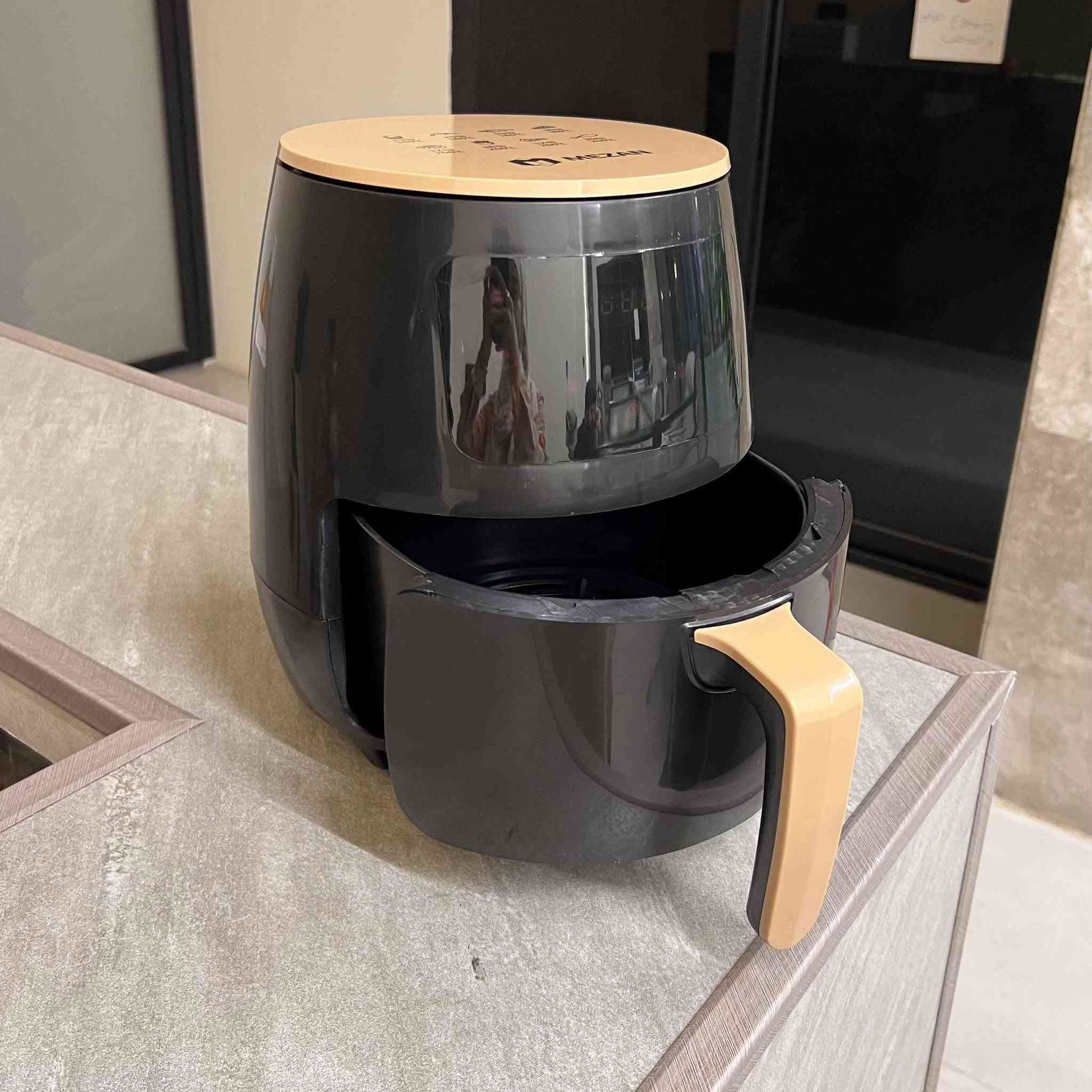 🍟✨ قلاية ميزان 6 لتر – أكلات مقرمشة وصحية بسرعة!
تحكم رقمي LCD، قلي بدون زيت، متعددة الاستخدامات 🍗🥔🥐
متينة وعملية لكل العيلة 💪 بغداد, العراق


**إذا كنت صاحب هذا الإعلان وتريد حذفه لأي سبب، رجاءا أرسل رسالة إلى الدعم الفني**