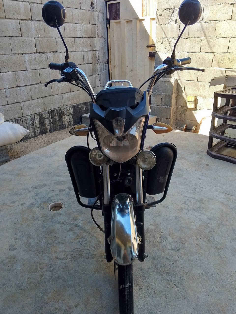 دراجه هارلي للبيع سعر 300وبيه مجال للشراي بطاريات عل فحص كهربايات شقاله كله مابي شي نقص للستفسار ***********.  ***********
