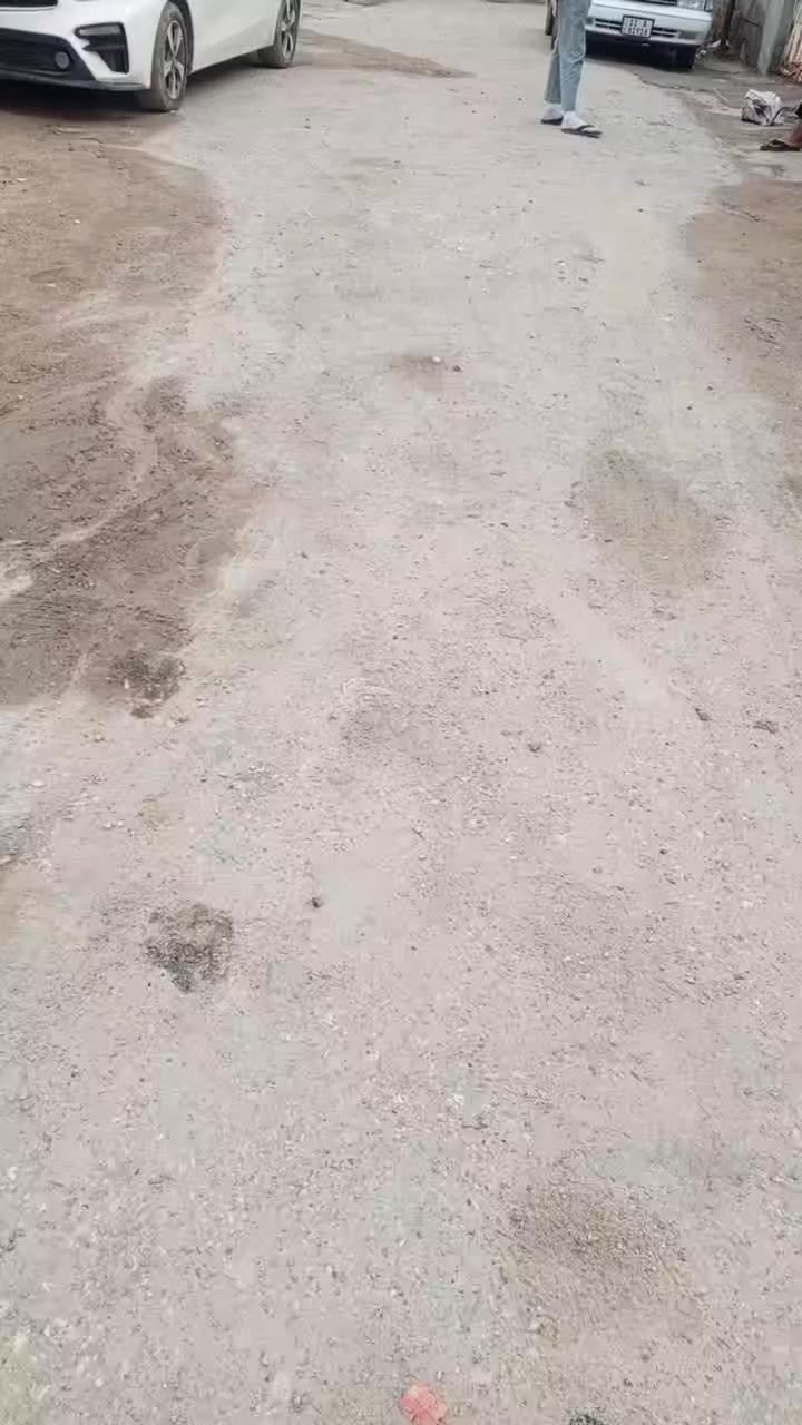 سلام عليكم بيت بسديناويه زراعي لمساحه 180 متر لبيت مرتب ونظيف بشارع لجنسيه لي جوا رقم ***********
