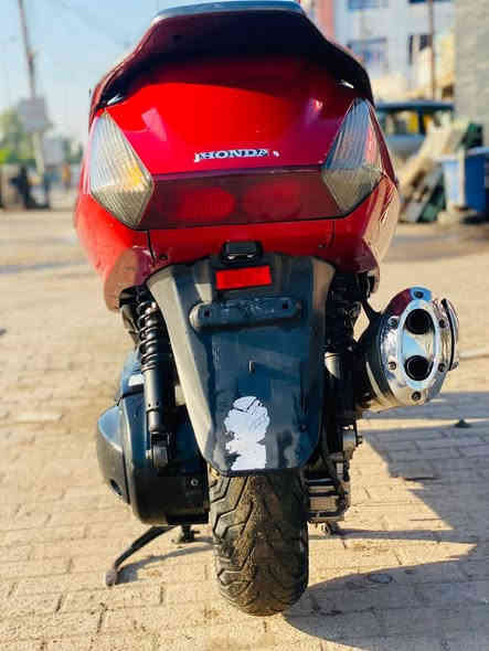 سلام عليكم
دراجه سلفر ونج 
مكينه 400 كفالة 
دراجه خير من الله 
سعر 13 وبيه مجال قليل 
العنوان بغداد مدينة الصدر 
رقم لهاتف ***********
