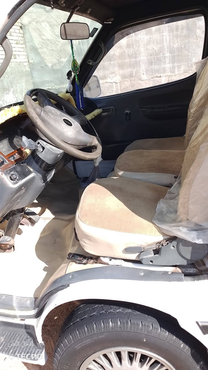 السلام عليكم سياره للبيع كيا جنبي ناصي موديل 10 معمره حزام مصبوغه جماليه مكان بصرهر سعر 60 وبيها مجال قليل***********
