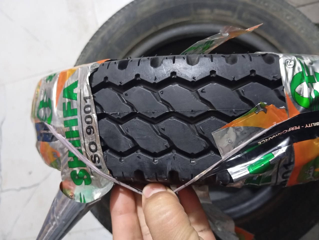 تايرات تكتك فيتنام شرط الصلي حجم 8-400 جوبلس
سعر خوالبلاش لتواصل واتساب ***********
#تايرات #تكتك #تاير #جوبلس #تكتك #فيتنام
