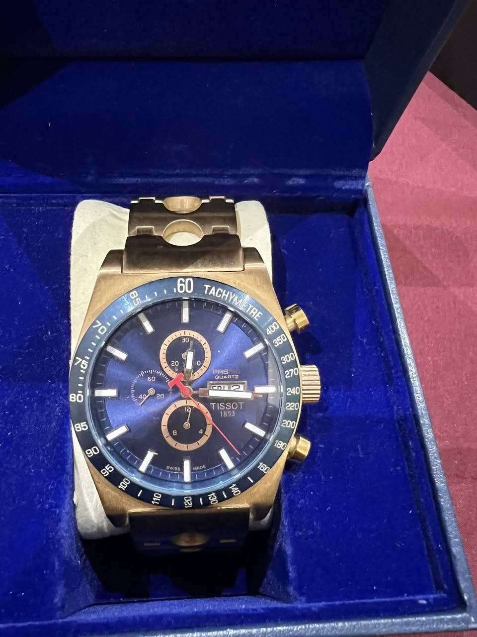 TISSOT
ماكنة مايوتا ياباني اصلي 
مينا مميزة 
نافذ شهري على رقم 3
مقاومة للماء 50 متر 
زجاج زفير كرستال 
السعر 65 الف القطعه
مكاني بغداد


**إذا كنت صاحب هذا الإعلان وتريد حذفه لأي سبب، رجاءا أرسل رسالة إلى الدعم الفني**