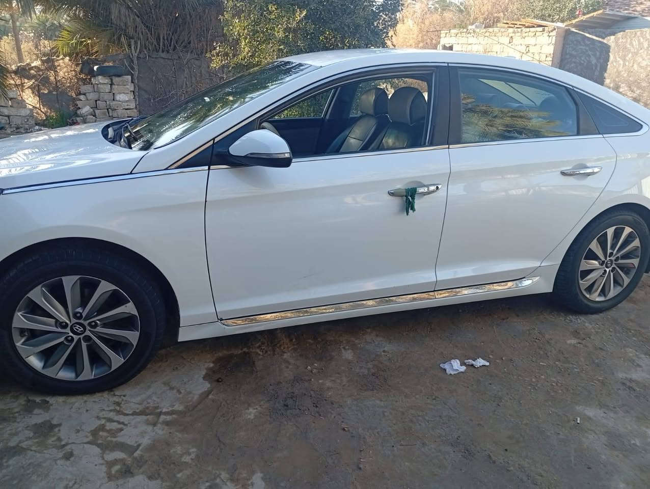 مكلف بل نشر مكلف بل نشر  للبيع سوناته بيها قطعتين السياره كفاله غير القطعتين موديل 2017  السعر١٢٠  وبيها مجال تشتري خابر ماتشتري لا تكسر بل سعر ***********
