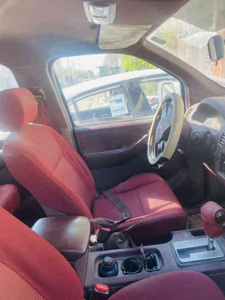 السلام عليكم للبيع سيارة نيفارة موديل 2014 سيارة مكينه مفتوحة تجفيت درجة اولى سيارة نضيفه كلش السونار مرفق السعر ١٢٤ $وبيها مجال سيارة بسمي مكان بغداد الشعب 
***********
