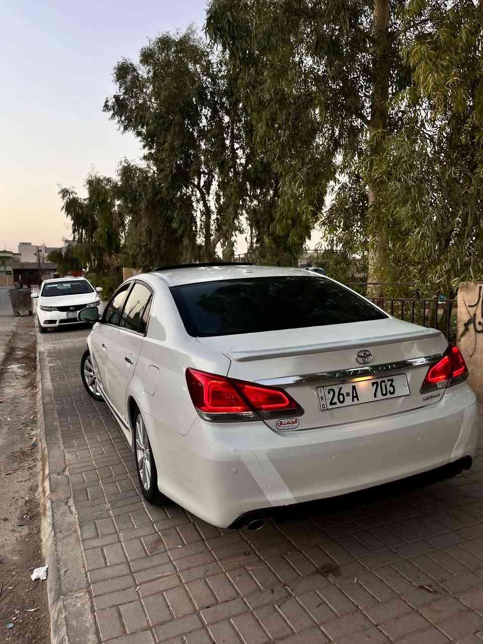 السلام عليكم اخوان  افلون 2011 خليجي بيها شبر صبغ جاملغ امامي رقم صلاح الدين مميز 703 باسمي هزه جديده وتحويل ثاني يوم رايدها 170 بيها مجال يرهم مراوس 

***********
