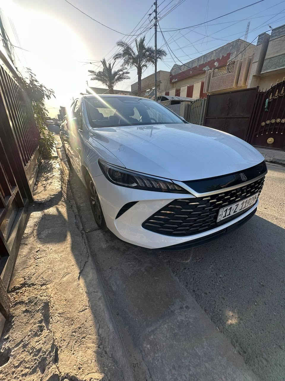 بي واي دي للبيع فول مواصفات ١٣ كامره فتحه ركن ذاتي رادرا داش كام منه وبيه وبوكس شاحنه اصلي اربع وضعيات قياده
ماشيه ١٤ الف بيه طخه بسيطه ومسويه ممبينه نهائيا السعر ١٤٢ ورقه  اني ماخذه ١٥٥ ورقه اول منزلت مكاني حي الجهاد الشارع التجاري ***********
