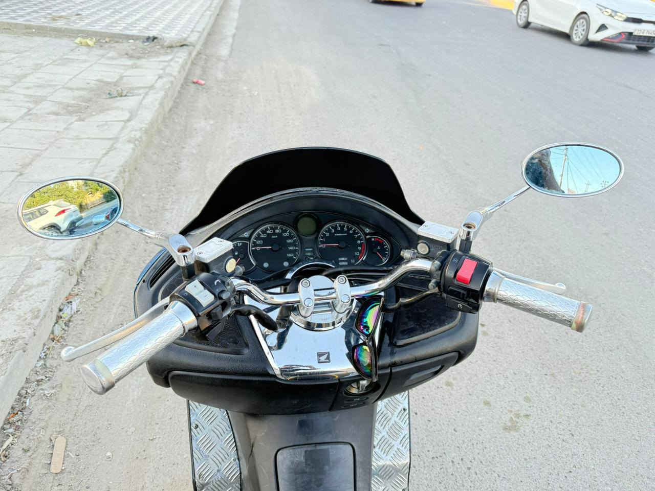 سلام عليكم فورزه 0-8كفاله عامه برغي مامفتوح بيهه كلهه بلاد بيهه تايرات مشلن ويل نيكل أصلي 7كيركلهه شغاله أي فيتر جيبه السعر 1400وبيهه مجال قليل كلش مكاني بغداد الكراده قرب تقاطع الورزدي ***********
