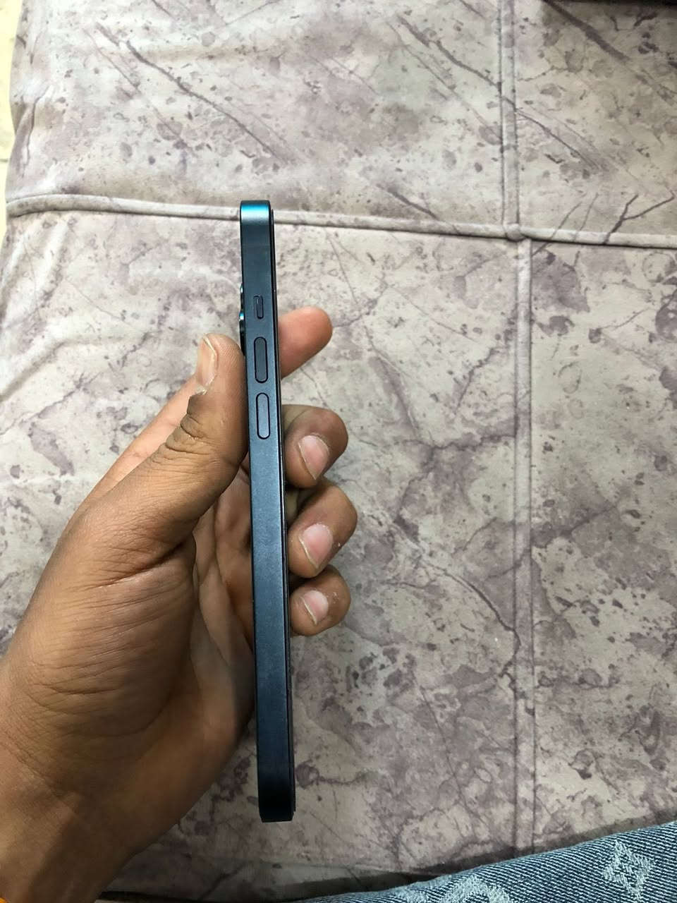 السلام عليكم
ايفون 14 plus نيلي شريحة الكترونية ذاكره 128 بطارية 91 ما معلاية !! (مامصعده ) الجهاز ما مفتوح 
سعره 600 الف وبي مجال عنوان بغداد الجديدة *********** واتساب فقط متواجد فيس 
الجهاز حدث فرمت اتصال كامرات فيس ايدي كلة شغال تجي تفحص وتاخذه
