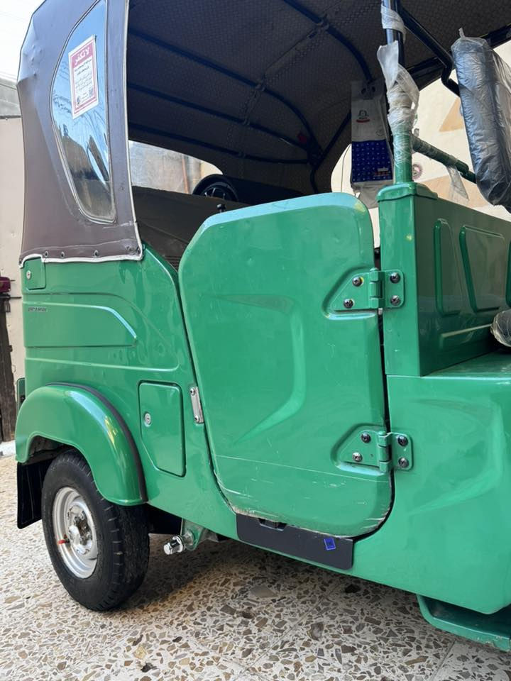 تكتك موديل ٢٢ للبيع
الاتصال ع رقم ***********
