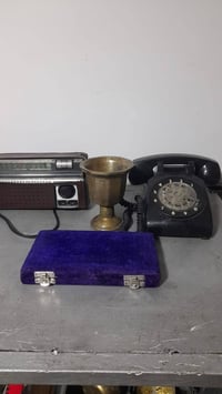 ميزان ذهب • علبة مخمل • ديكور مكاتب