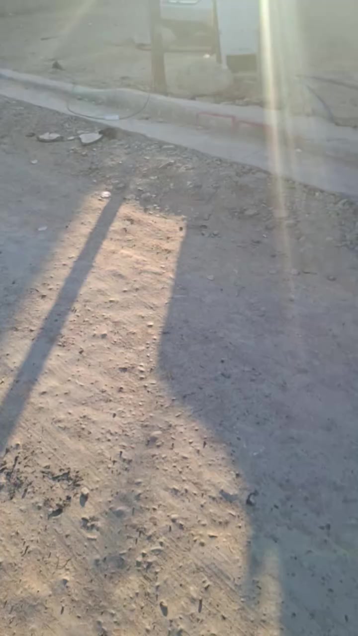 سلام عليكم دار للبيع ١٠٥ متر  ام الكبر معمل الرحلات مقابل حي اور ماء جديد مجاري جديد  وبيه رصيف باقي بس تبليط بناء البيت جديد ***********
