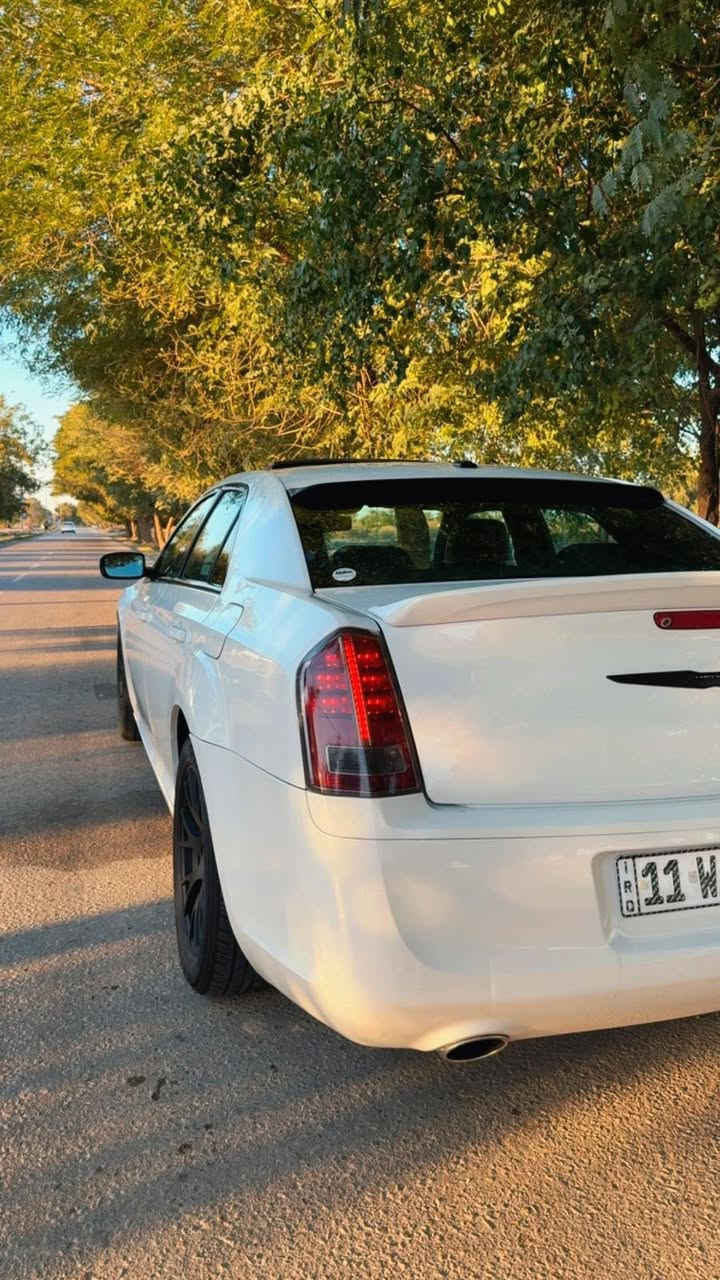 كلايسلر 2014
محدث 22
جاهزة سيارة مال بيت بدون اي نقص ع ايد وحدة 
ماشيه 164 حقيقي
نصبتها احلى من الصور 
سونار موجود بالمنشور 
مكان بابل مركز 
هاتف ***********
