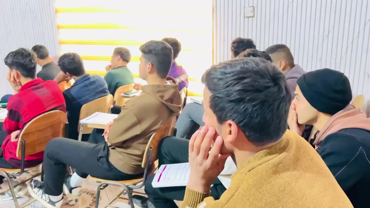 "فيزياء السادس محتاجة ذكاء.. والـ 100 ويّ الأستاذ أبراهيم الطائي مضمونة!" ⚡🔥
يعلن معهد نور العلم والأرتقاء عن فتح باب التسجيل المستمر لمادة الفيزياء، تحت إشراف:
الأستاذ القدير #أبراهيم_الطائي
لا تشيل هم المسائل المعقدة ولا القوانين الصعبة! مع الأستاذ أحمد، راح تفهم كل شاردة وواردة بالمنهج، وبأسلوبه الممتع والسهل راح تضمن التفوق والدرجة الكاملة في الامتحان الوزاري.
⚠️ مفاجأة الموسم الدراسي الجديد:
لأننا ندعم تميزكم، أطلقنا "عرض الحجز الإلكتروني" الحصري:
 طرق الحجـز والتسجـيل:
لضمان مكانك في رحلة التفوق، اختر الطريقة الأنسب لك:
1️⃣ الحجز الإلكتروني:-
عبر مراسلة احد صفحاتنا المثبتة _الفيس_التلي_الأنستكرام..
2️⃣ الحجز الحضوري:
تفضلوا بزيارة موقعنا، وتثبيت الحجز رسمياً في الإدارة.
📍 العنوان:بابل_المهناوية_الليلي.
📞 للاستفسار وتثبيت الحجز اتصل بنا 
***********
معهد نور العلم والأرتقاء بوابتك لصناعة مستقبل مشرق! 🎓⚡
