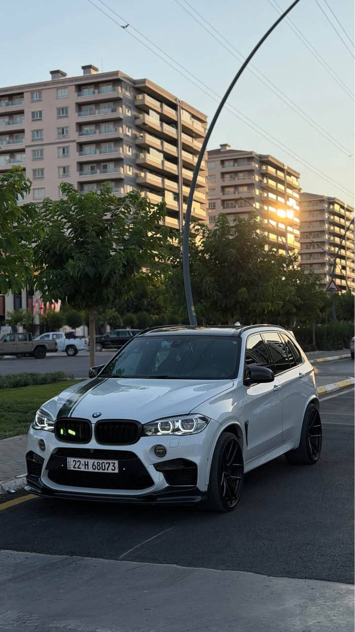 ...﷽ ...

الوحش الماني🚀🚀🚀

سيارة جديد جديد 📦

للبيع BMW x5 m اقوى محرك  S63🇩🇪

موديل :2017

محرك :v8 twin power Turbo 

قوة حصان :700+ HP

سيارة : M Power بلاد 

عداد: 330km

…………………………………………..

اعلا مواصفات 

بصمة 

سلايد

صقف: شامو

ابواب شفط

ابواب بصمة

كشنات هيتر

كشنات تبريد 

كشنات كهرباي

رادار امامية 

تحديد سرعة

لايت :BMW Adaptive LED

صندوق كهرباي

سماعات:BANG&OLUFSEN

كامرة:360’

تبريد ثلج 

نظام : M1.M2

نظام: sport.Efficient.sport Plus

نظام :m power

…………………………………………………………………..

سيارة جديد

ماشية:106000  km الف 

واحد جمال مكفولة كفالة عامة حتى دعاميات شرط فقط ٥سم تعديل   مكفول بل كلشي

سيرفس كل بشركة bmw

ضمان 

كير محرك بشرط ما مفتوح

كهربائية كل بشرط

صدر بشرط

سيارة جديد 

رقم سليمانية جديد

فحص هزة جديد

……………………………………………………………………

سعر 265$ مجال بصيت ارخس سعر 

مكان : سليماني

رقم تلفون 

0771069292

#الجميع السليمانية, العراق


**إذا كنت صاحب هذا الإعلان وتريد حذفه لأي سبب، رجاءا أرسل رسالة إلى الدعم الفني**