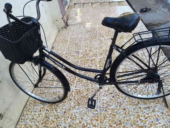 السلام عليكم بايسكل للبيع السعر 50 العنوان موصل حي سومر 
للاستفسار ***********
