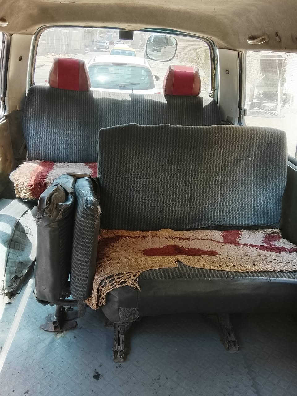سلام عليكم كية بريجو مديل 96رقم انكليزي 
مكينة خيط بخار كير اكسن فول قليل اخياسات 
بل دوس ورباعة شرط تحويل ثاني يوم مكاني بغداد مدينة الصدر سعر 45 وبيهة مجال رقم ***********
