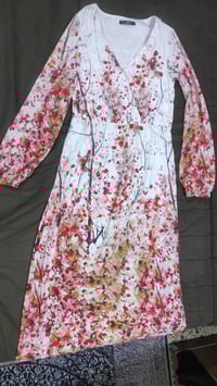 فستان • قياس ٣٨ • بغداد