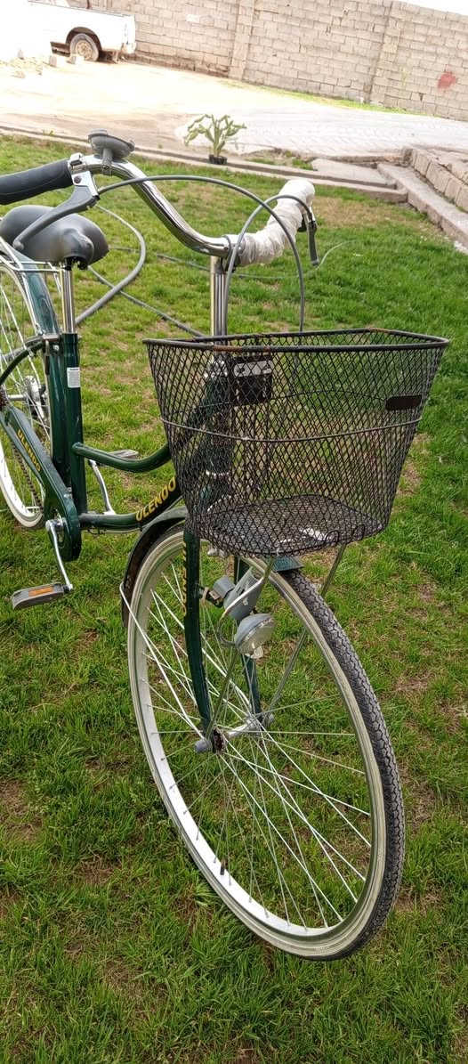 دراجه للبيع جديد كامل ما ناقصه برغي السعر على هاذا التلفون ***********
