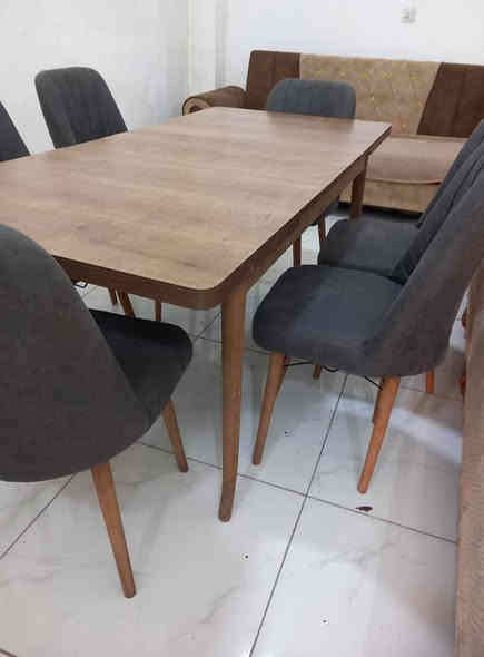 ميز طعام تركي ٦ كرسي للبيع اي استفسار اتصل برقم ***********
